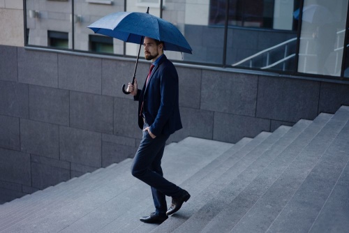 Зонт-трость Magic с проявляющимся цветочным рисунком, темно-синий фото 9 Зонт-трость Magic с проявляющимся цветочным рисунком, темно-синий фото 9