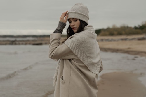 Шапка Greta, бежевая фото 6 Шапка Greta, бежевая фото 6