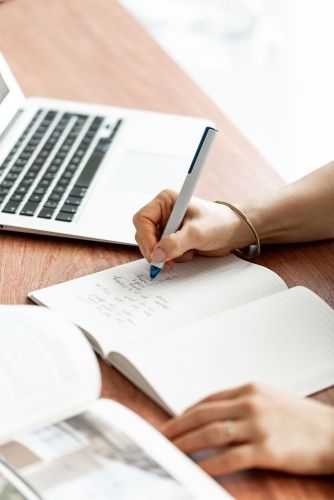 Ручка шариковая PF One, серебристая с синим фото 7 Ручка шариковая PF One, серебристая с синим фото 7