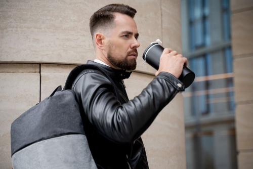 Термостакан Relief, черный с синим фото 7 Термостакан Relief, черный с синим фото 7