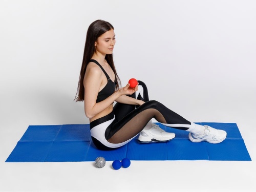 Массажный мяч для MФР Relaxify, красный фото 2 Массажный мяч для MФР Relaxify, красный фото 2