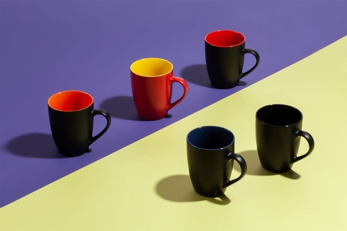 Кружка Bright Tulip, матовая, черная с оранжевым фото 4 Кружка Bright Tulip, матовая, черная с оранжевым фото 4