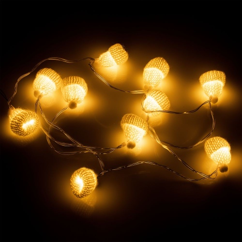 Гирлянда Cosy Poms, белая фото 3 Гирлянда Cosy Poms, белая фото 3