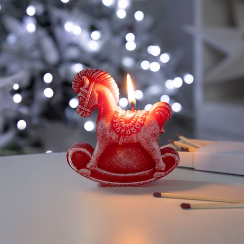 Свеча фигурная «Лошадка-качалка», красная фото 3