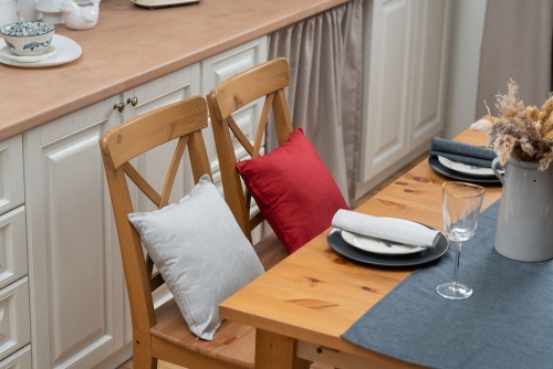 Подушка Settle In, красная фото 3