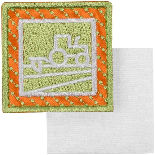 Шеврон на липучке «Трактор» Шеврон на липучке «Трактор»