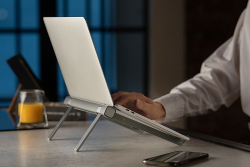 Подставка для ноутбука и планшета Rail Top, серебристая фото 9 Подставка для ноутбука и планшета Rail Top, серебристая фото 9